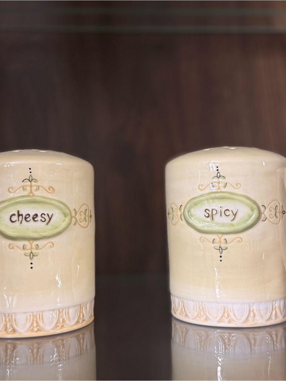 vintage Amscan "Spicy" and "Cheesy" condiment shakers EUC